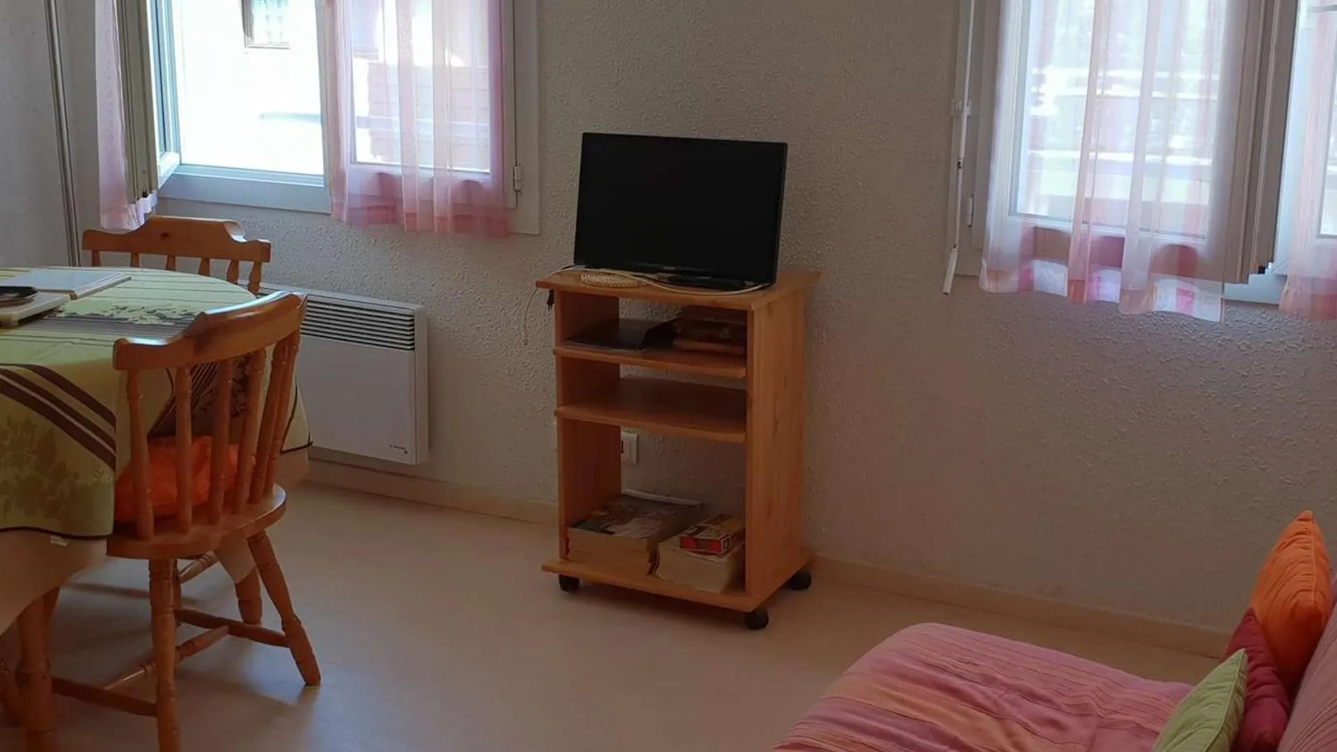 Appartement Cosy T2Bis Pour 4-6 Pers. A Cauterets, Proche Centre, Parking Gratuit, Casier A Skis, Est - Fr-1-234-243 0*, Cauterets Frankrig